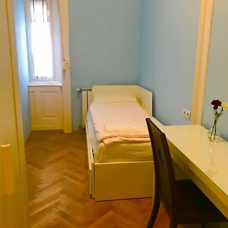 Проживание в семье Cindy